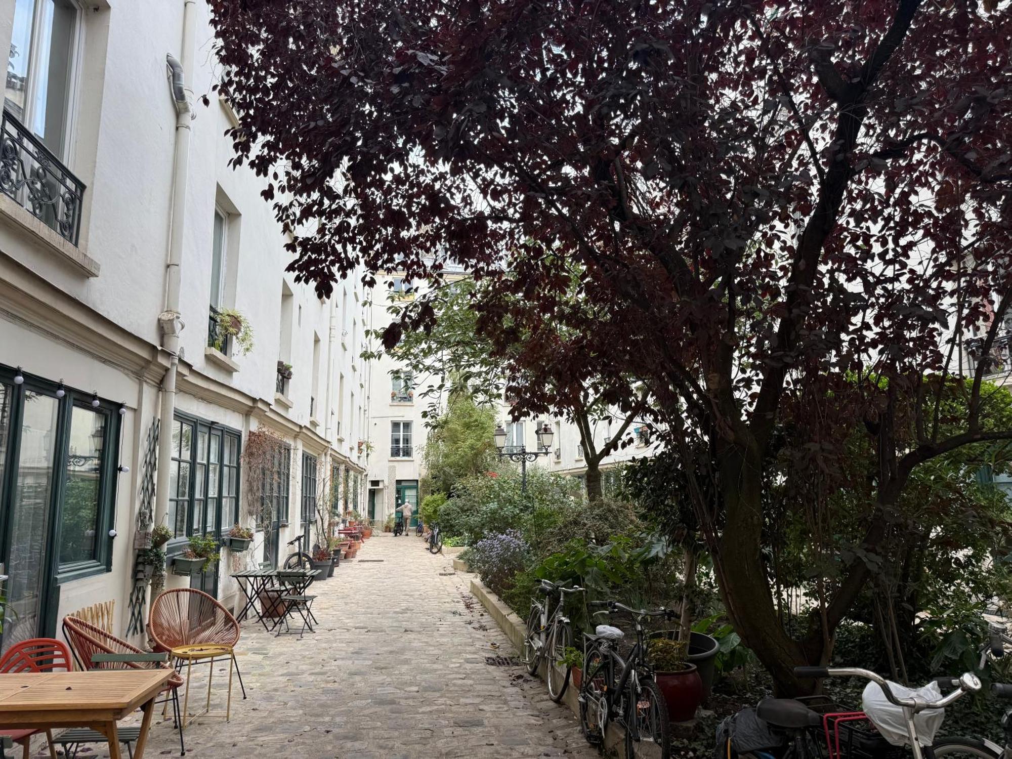 9 * Parigi